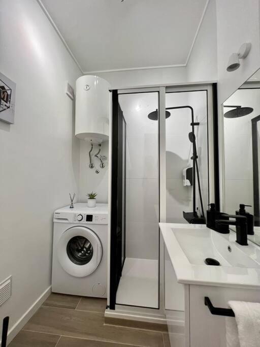 Apartamento Muito Central - 300 Metros Da Praia Apartment Коста да Капарика Екстериор снимка