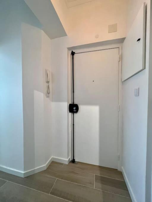 Apartamento Muito Central - 300 Metros Da Praia Apartment Коста да Капарика Екстериор снимка