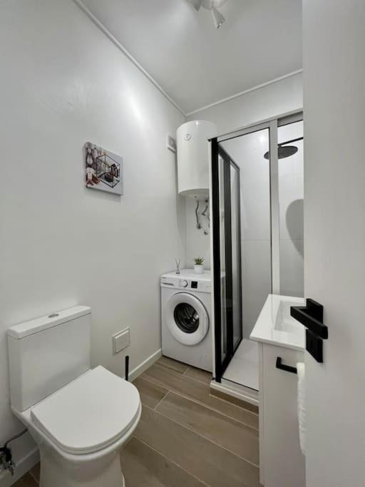 Apartamento Muito Central - 300 Metros Da Praia Apartment Коста да Капарика Екстериор снимка